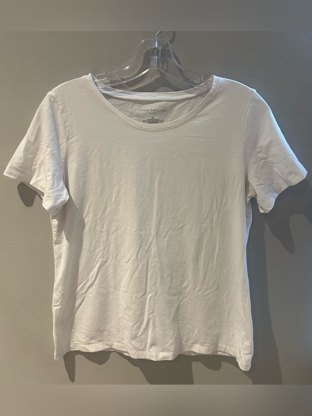 Ann Taylor White Short Sleeve Crewneck Tee